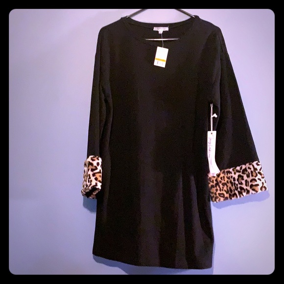 Taylor & Sage Dresses & Skirts - Long sleeve dress 🐯